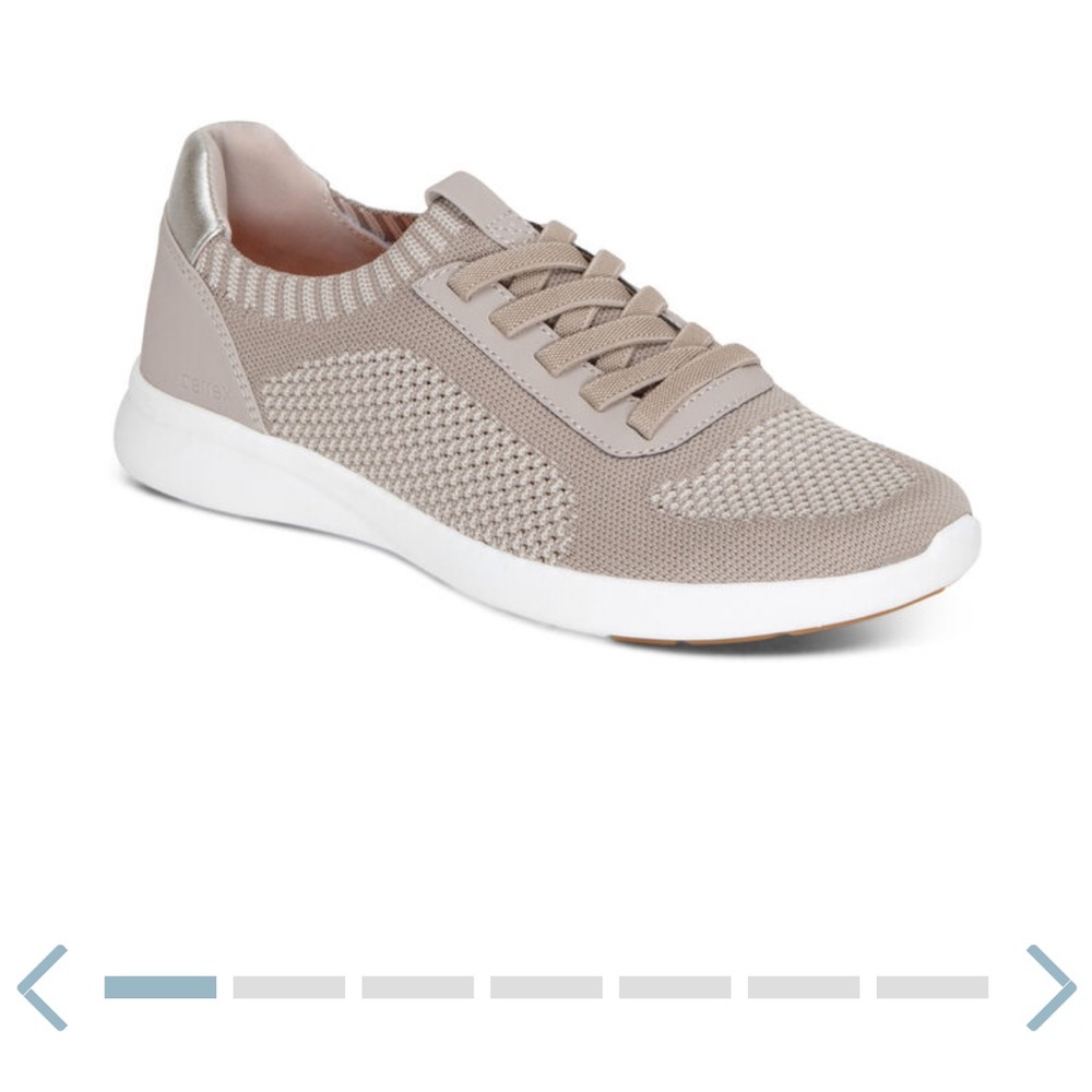 Aetrex sneakers
